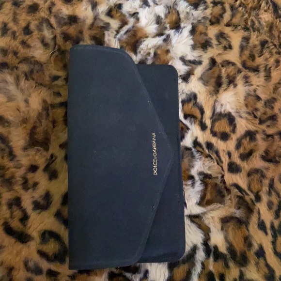 Dolce Gabbana sunglasses case. - Picture 5 of 5